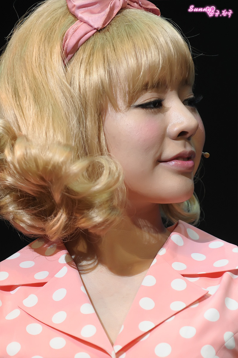 [OTHER][12-06-2012]Selca mới nhất của Sunny và Park Kwang Hyun tại hậu trường "Catch Me If You Can"  - Page 5 123DAA384F7DBA9521E6CB