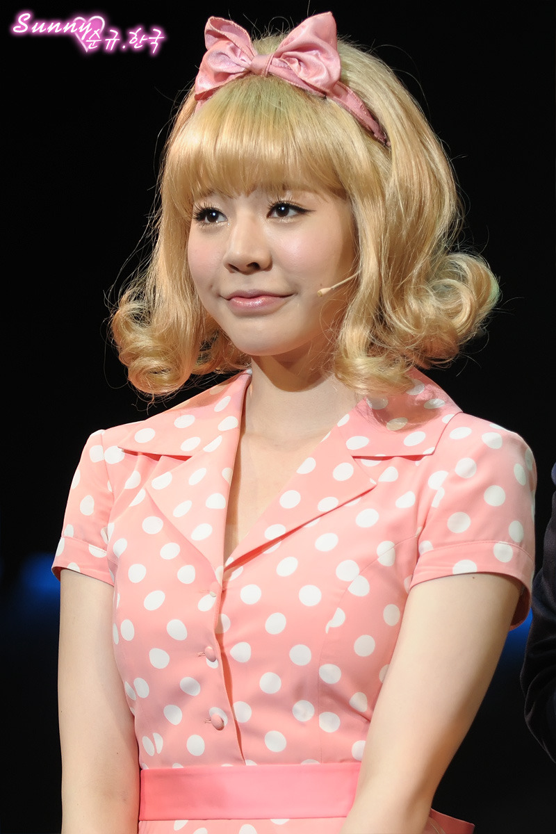 [OTHER][12-06-2012]Selca mới nhất của Sunny và Park Kwang Hyun tại hậu trường "Catch Me If You Can"  - Page 7 136BB64F4F90325609352A