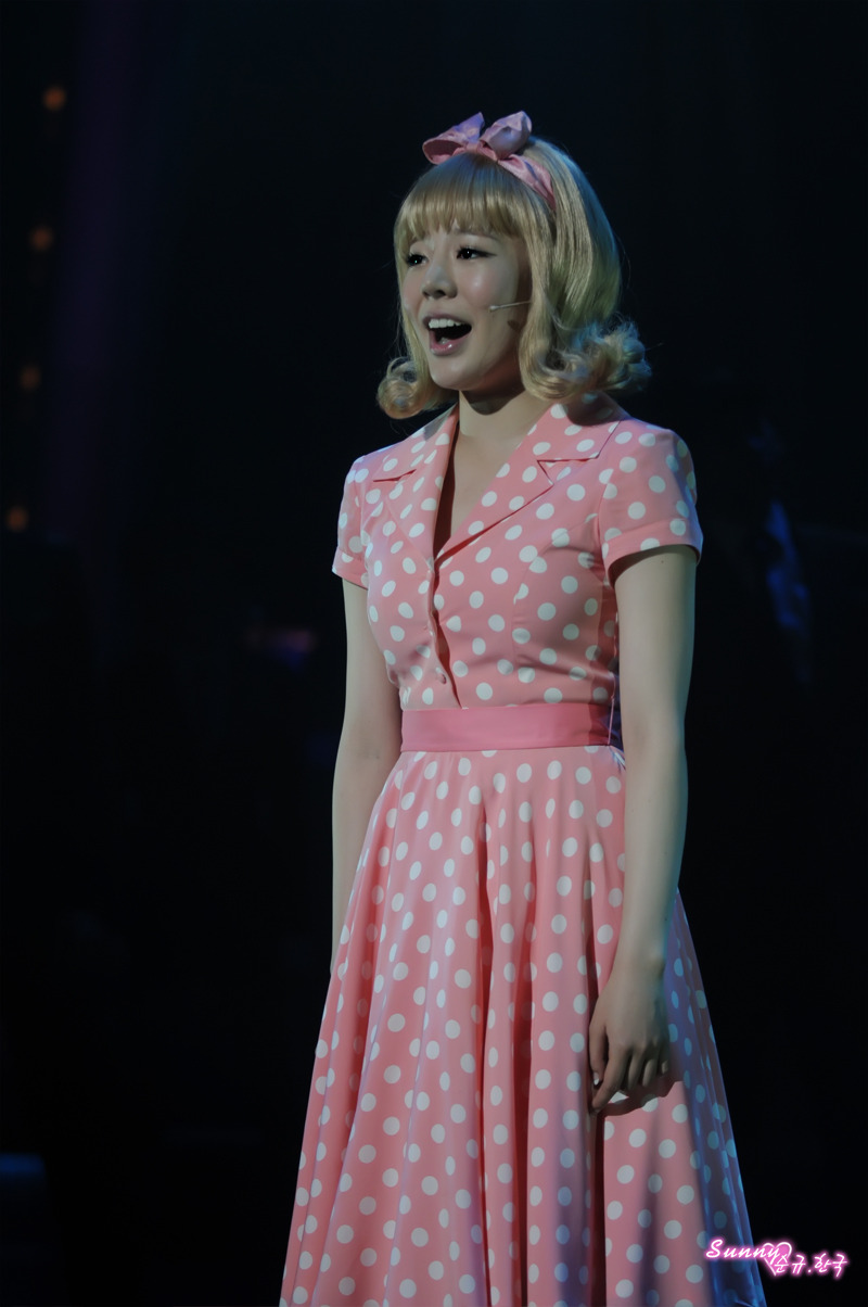 [OTHER][12-06-2012]Selca mới nhất của Sunny và Park Kwang Hyun tại hậu trường "Catch Me If You Can"  - Page 12 15243F4B4FAE9A5C2ADC16