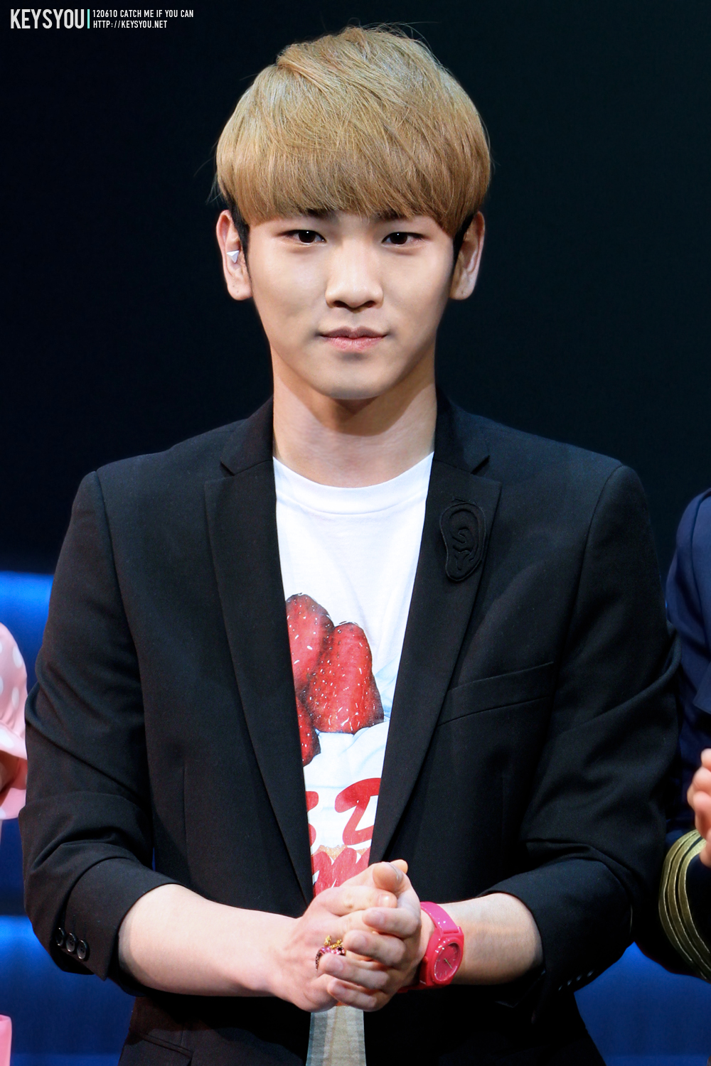 120610 Key @ Catch me if can can bidding Goodbye  177C3D4B4FE18D1532A6C3