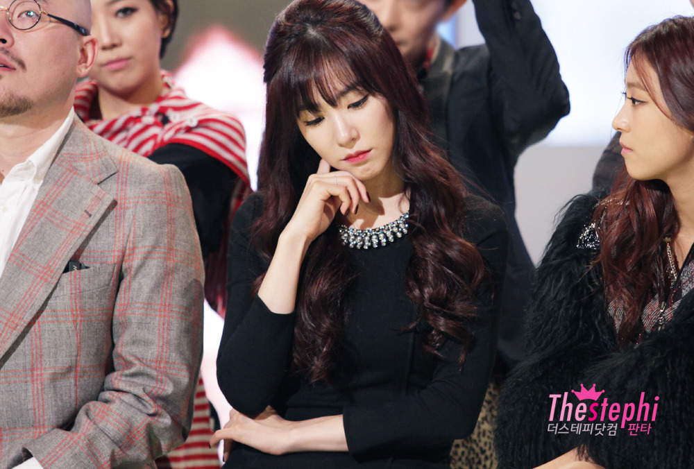 [PIC][16-10-2013]Tiffany xuất hiện tại buổi họp báo ra mắt chương trình "Fashion King Korea" vào trưa nay 212D7A39525EA33C0241C6
