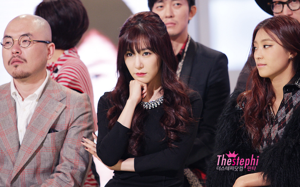 [PIC][16-10-2013]Tiffany xuất hiện tại buổi họp báo ra mắt chương trình "Fashion King Korea" vào trưa nay 2131FA4C525E8CF717249C