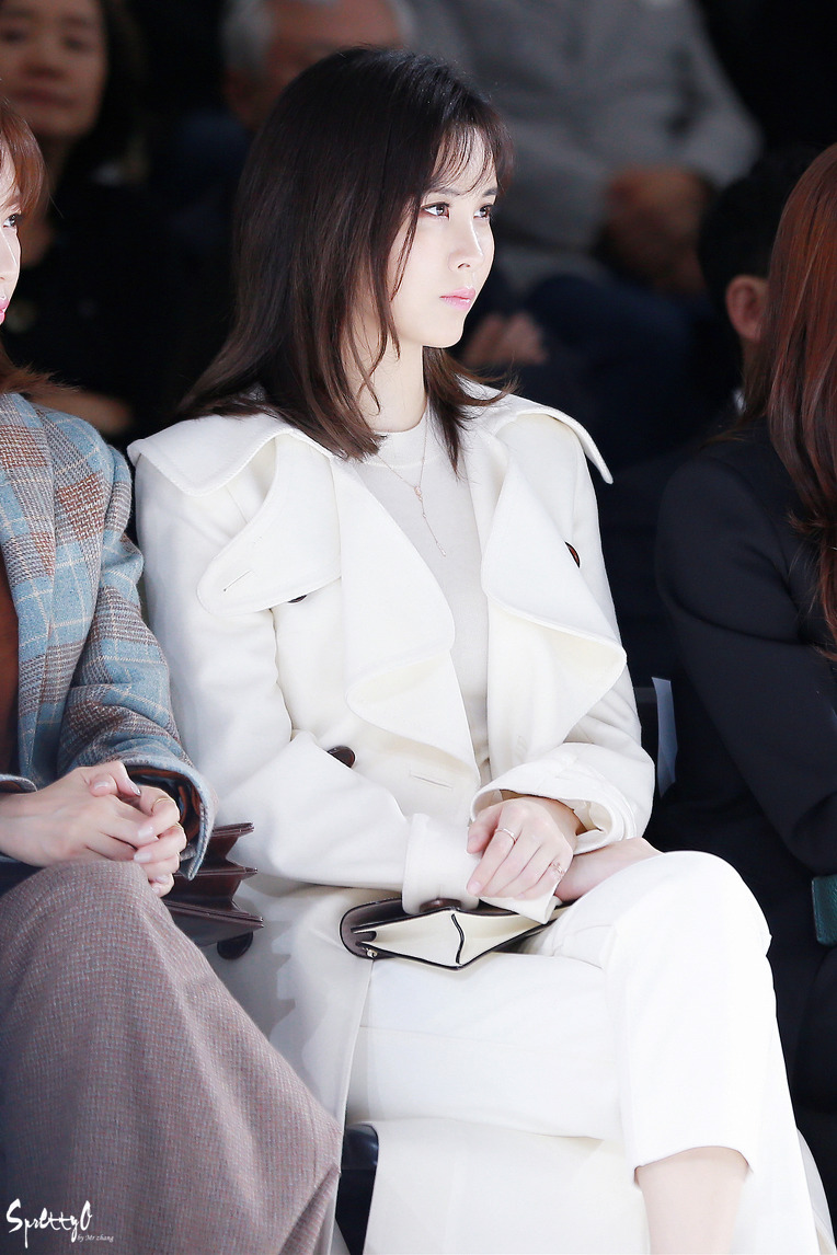 [PIC][22-10-2016]SeoHyun tham dự sự kiện ra mắt BST Xuân - Hè của thương hiệu "MISS GEE COLLECTION" trong khuôn khổ "2017 S/S HERA Seoul Fashion Week" vào hôm nay   235C0948580B7237349649