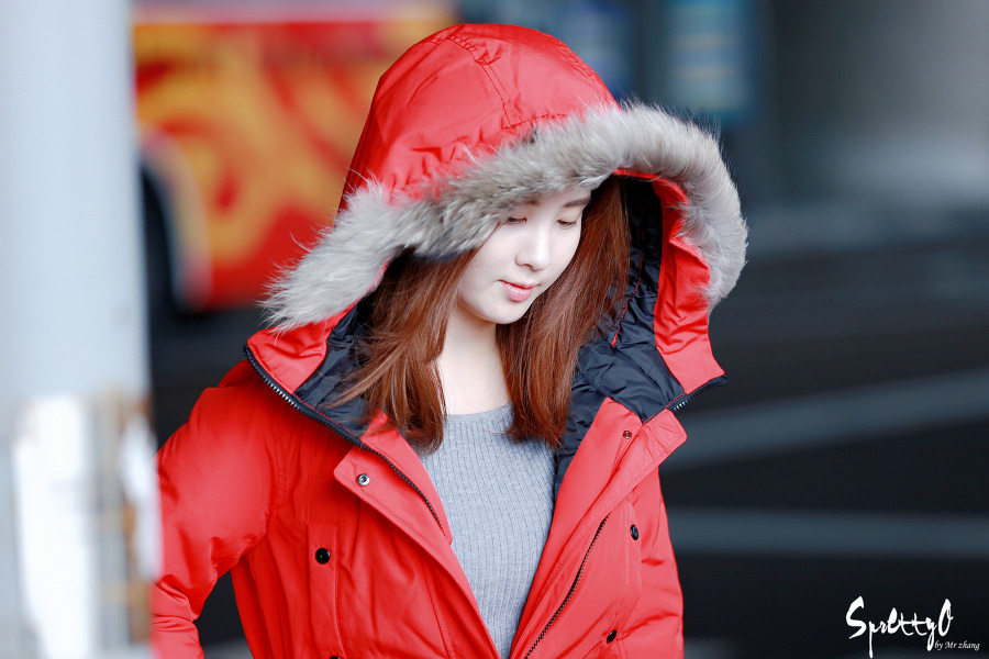 [PIC][26-11-2015]SeoHyun trở về Hàn Quốc vào sáng nay 276D77465656A7EA2CCE27