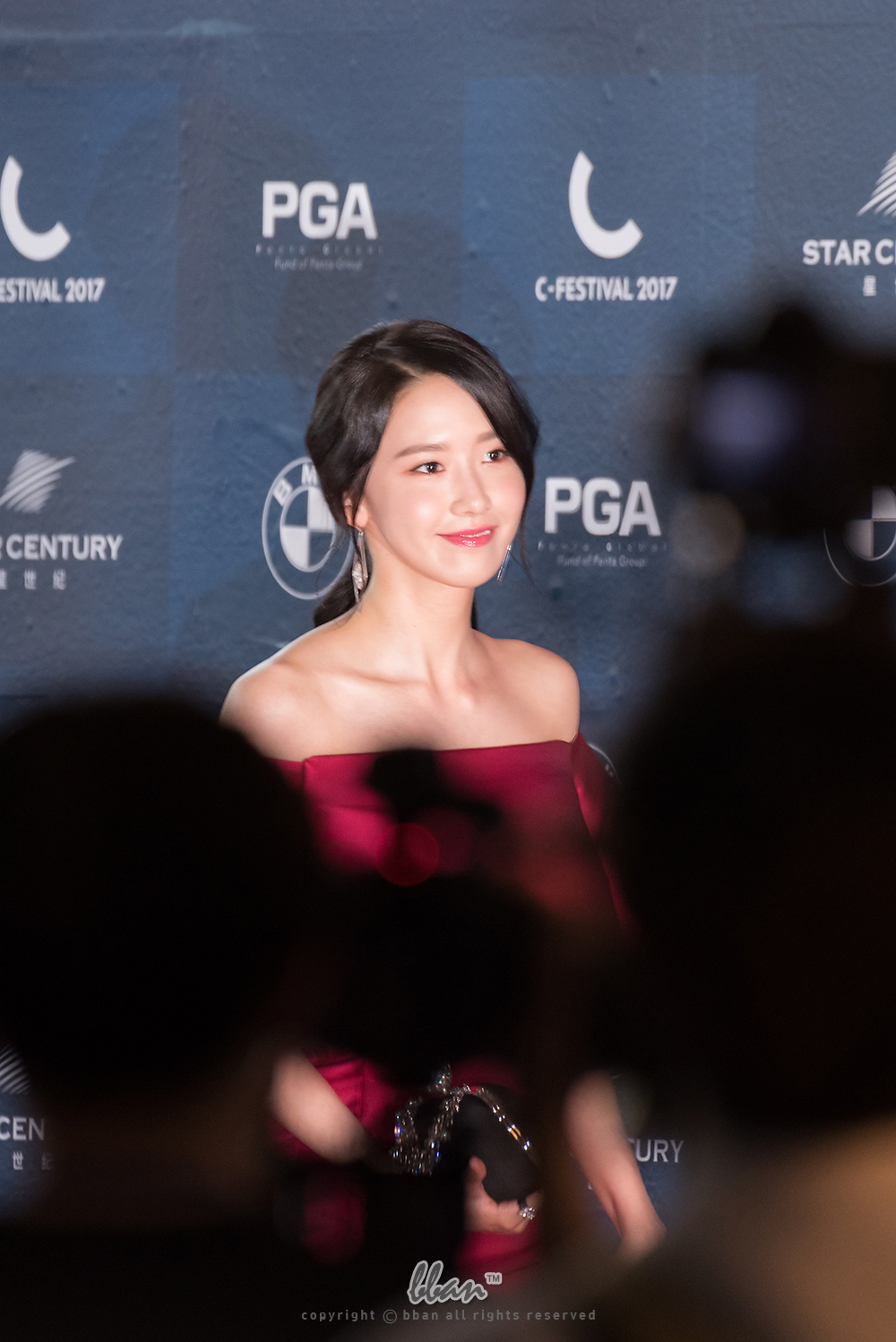 [PIC][03-05-2017]YoonA tham dự "53rd Baeksang Arts Awards" vào chiều nay + Giành "Most Popular Actress or Star Century Popularity Award (in Film)" - Page 2 211F9347590D5289306067