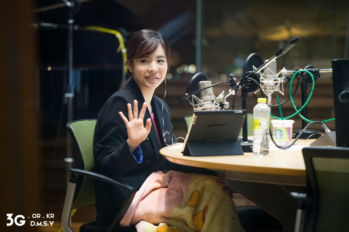 [OTHER][06-02-2015]Hình ảnh mới nhất từ DJ Sunny tại Radio MBC FM4U - "FM Date" - Page 8 234D4E335539E2F4225A92