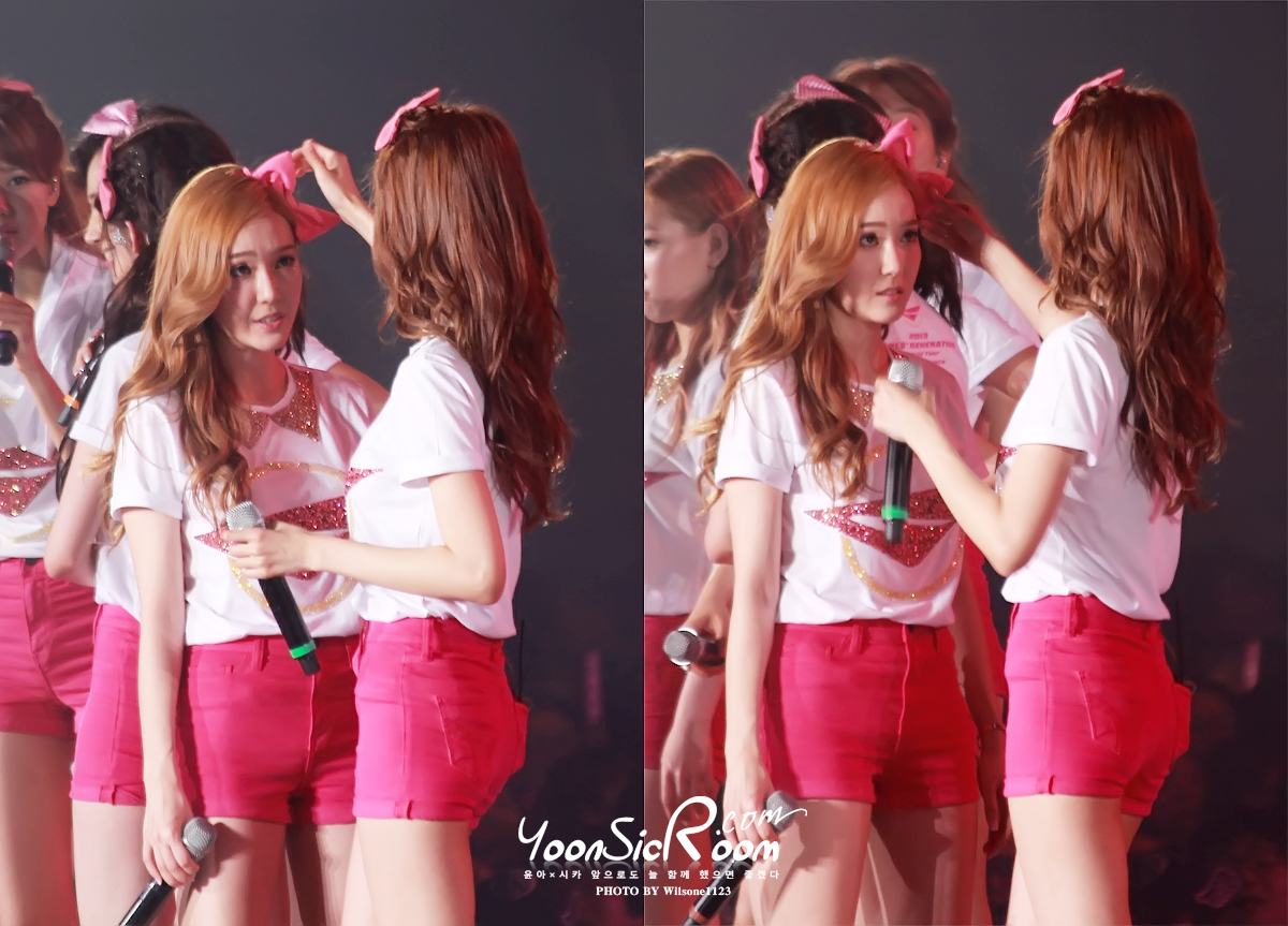 [PIC][08/09-06-2013]Hình ảnh mới nhất từ "2013 Girls' Generation's World Tour – Girls & Peace" tại Seoul, Hàn Quốc trong 2 ngày của SNSD + Selca từ hậu trường Concert của các thành viên và nhiều nghệ sĩ khác - Page 13 241B643B51BBF66A324DC4