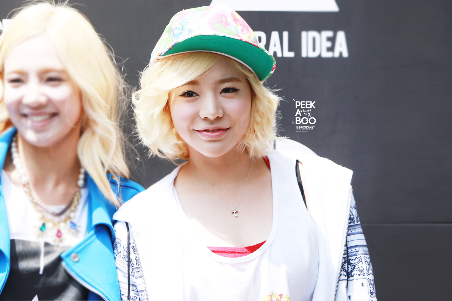 [PIC][08-05-2013]Sunny và HyoYeon xuất hiện tại buổi khai trương của cửa hàng thời trang "MSFTSrep x General Idea" vào trưa nay 25579A4D518A49F81FE477