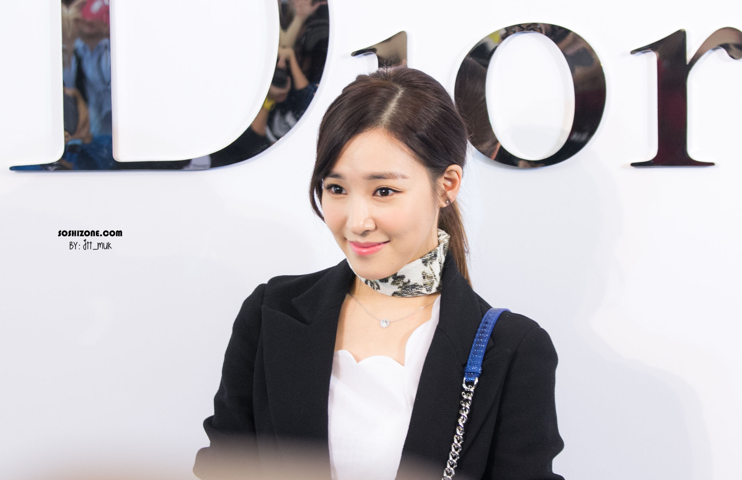 [PIC][17-02-2016]Tiffany khởi hành đi Thái Lan để tham dự sự kiện khai trương chi nhánh của thương hiệu "Christian Dior" vào hôm nay - Page 14 26633F3A5728D3D13ACDC5